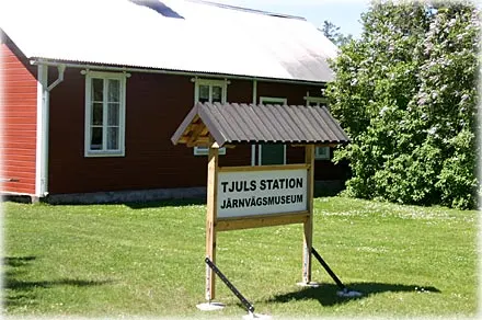 Tjuls järnvägsstation , foto Bernt Enderborg