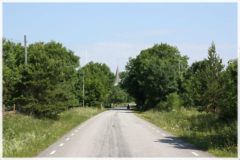 Hall kyrka, ljuset faller som det bör