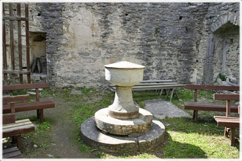Dopfun i Elinghem ödekyrka