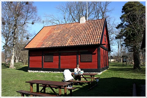 Bulhus, Högby äng, Hemse