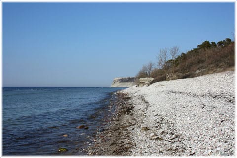 Blåhälls fiskeläge, stranden