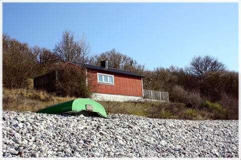 Blåhälls fiskeläge, Strandboden