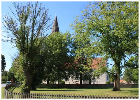 Sanda kyrka, foto Bernt Enderborg