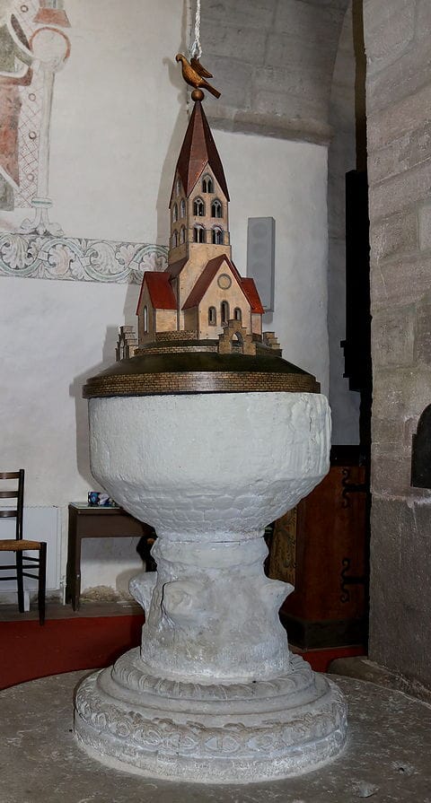 Dopfunt Tingstäde kyrka, Majestatis