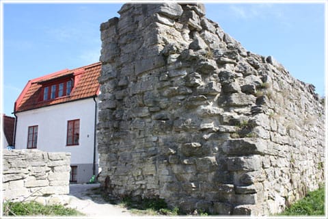 Visborgs slott, murens tjocklek
