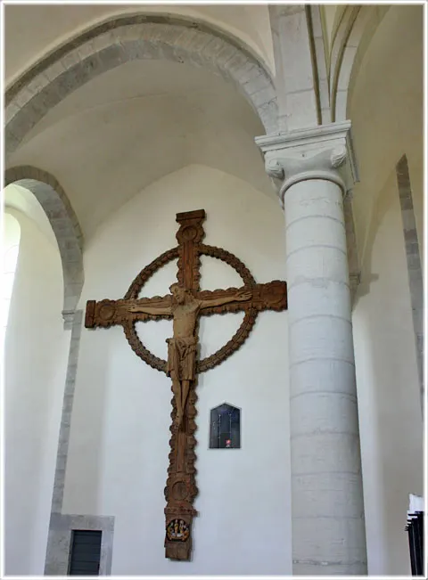Triumfkrucifixet i Lau, foto Bernt Enderborg