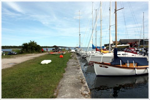 Gästhamn, Valleviken, Rute