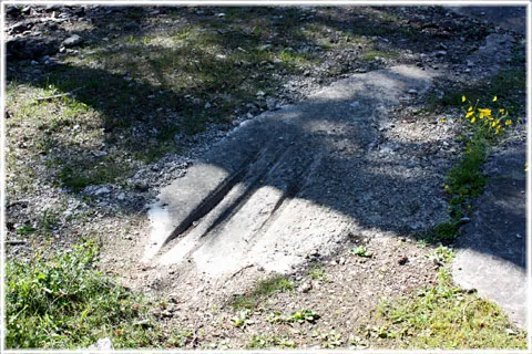 Svärdslipningsstainar, foto Bernt Enderborg