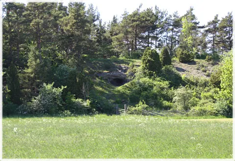 Godugn - stenåldersgrotta, foto Bernt Enderborg