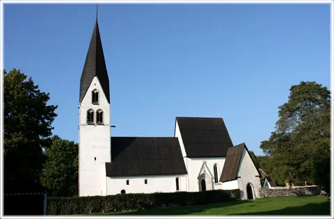 Lite mer om Garde kyrka, foto Bernt Enderborg