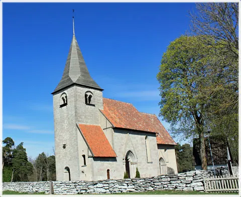 Bro kyrka, foto Bernt Enderborg